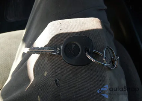 2003 Pontiac Bonneville Se из США, поврежденный, VIN 1G2HX52K434112926